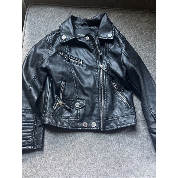 Urban Republic Other - Girl’s Faux Leather Jacket Size 6X/L Zipper Closure With Pockets